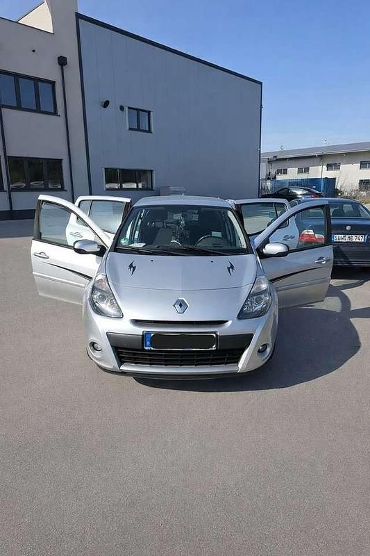 Gebraucht Renault Clio II 75 PS (55 kW) 2007 Limousine
