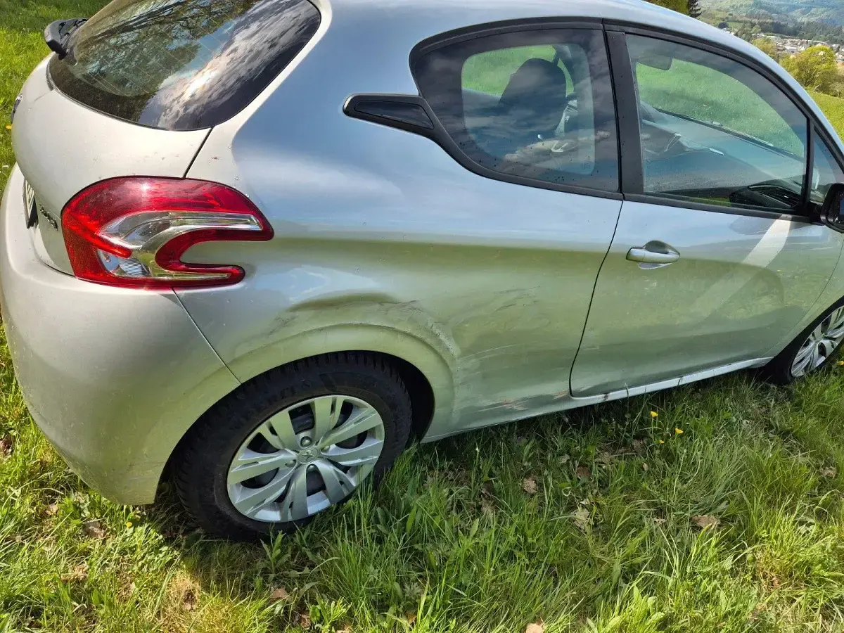 Brugt Peugeot 208 Active 68 HK (50 kW) 2013 Grå Hatchback