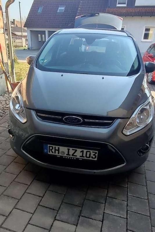 Gebraucht Ford Grand C-Max Titanium 150 PS (110 kW) 2013 Van / Kleinbus