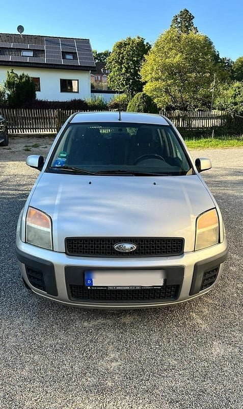 Silber Gebraucht 2005 Ford Fusion Kleinwagen | 1.250 € (Guter Preis) - Bild 1/4