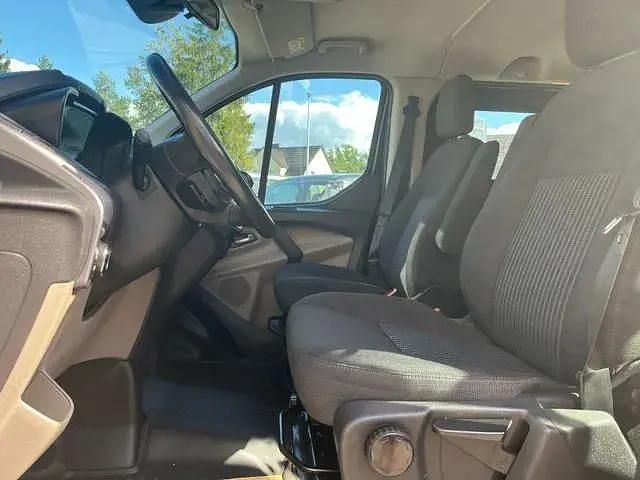 Second-hand Ford Transit Custom 131 CP (96 kW) 2018 Negru Monovolum