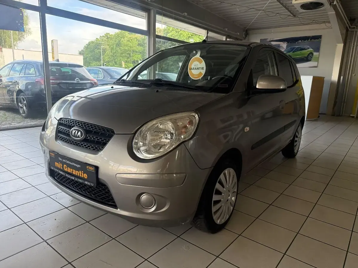 Gebraucht Kia Picanto Vision 65 PS (47 kW) 2010 Silber Kleinwagen
