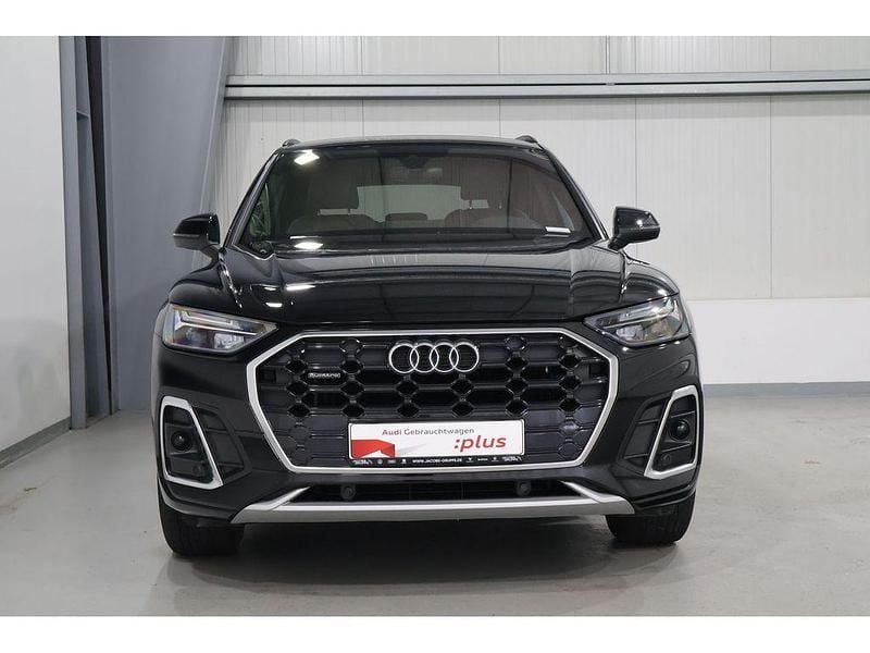Gebraucht Audi Q5 S-Line 204 PS (150 kW) 2023 Mythosschwarz metallic SUV