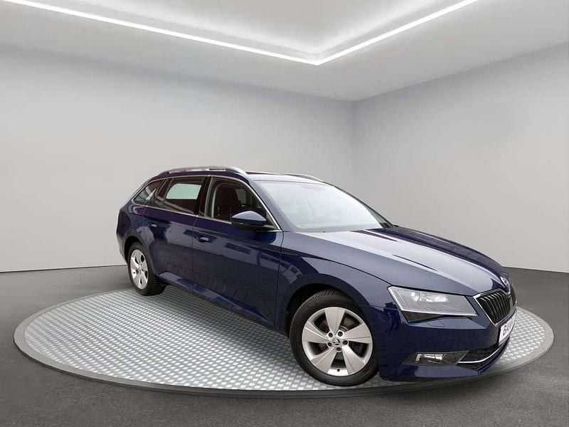 Gebraucht Skoda Superb Style 179 PS (131 kW) 2016 Blau Kombi