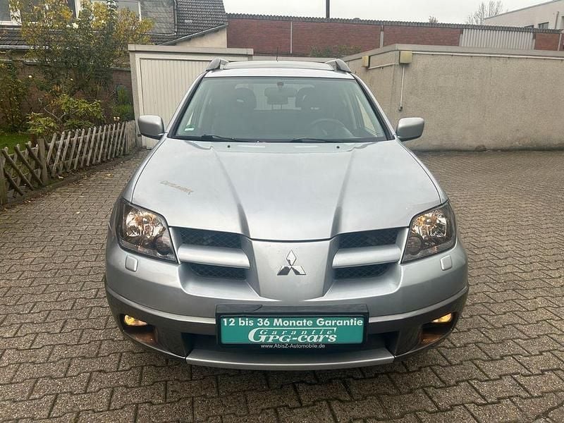 Gebraucht Mitsubishi Outlander Intense 160 PS (117 kW) 2004 Silber SUV