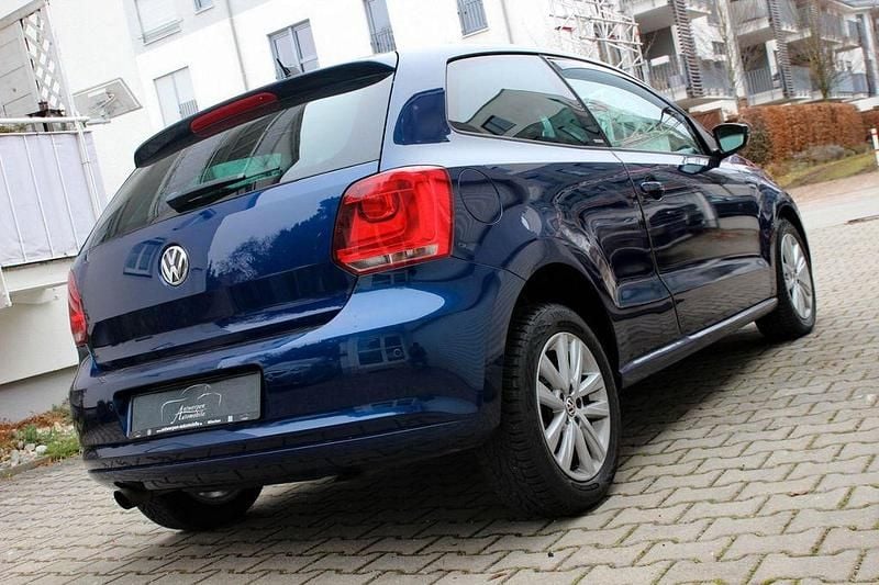 Gebraucht VW Polo Style 105 PS (77 kW) 2012 Blau Kleinwagen