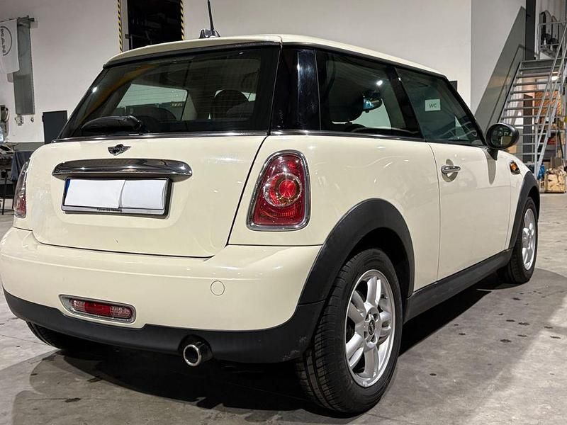 Weiß Gebraucht 2012 Mini Cooper Kleinwagen | 6.900 € (Superpreis) - Bild 1/4