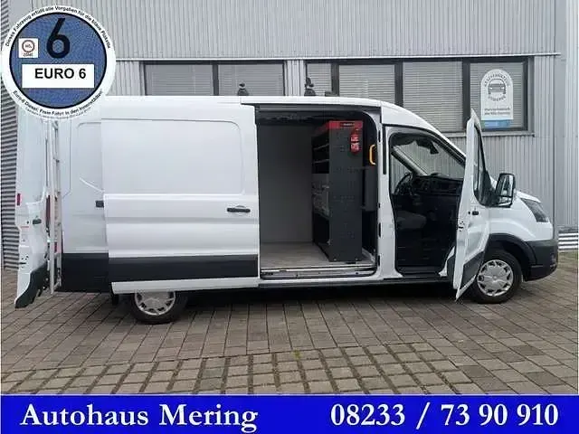 Gebraucht Ford Transit Trend 131 PS (96 kW) 2022 Weiß Van / Kleinbus