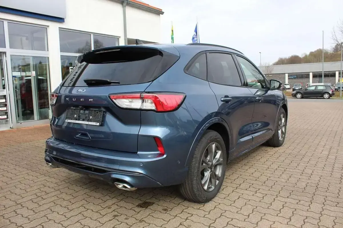 Gebraucht Ford Kuga ST-Line X 150 PS (110 kW) 2024 Chromablau metallic SUV
