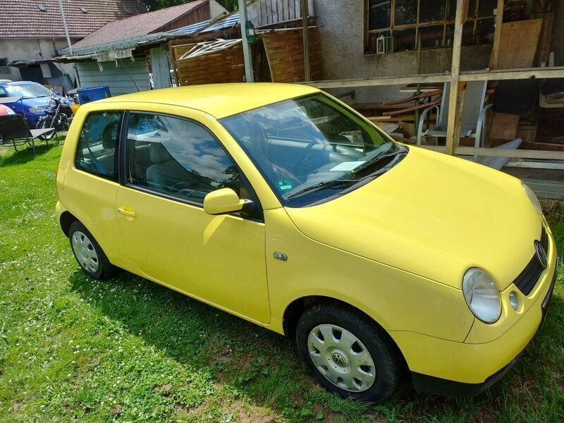 Gelb Gebraucht 2004 VW Lupo Kleinwagen | 1.200 € (Fairer Preis) - Bild 1/4