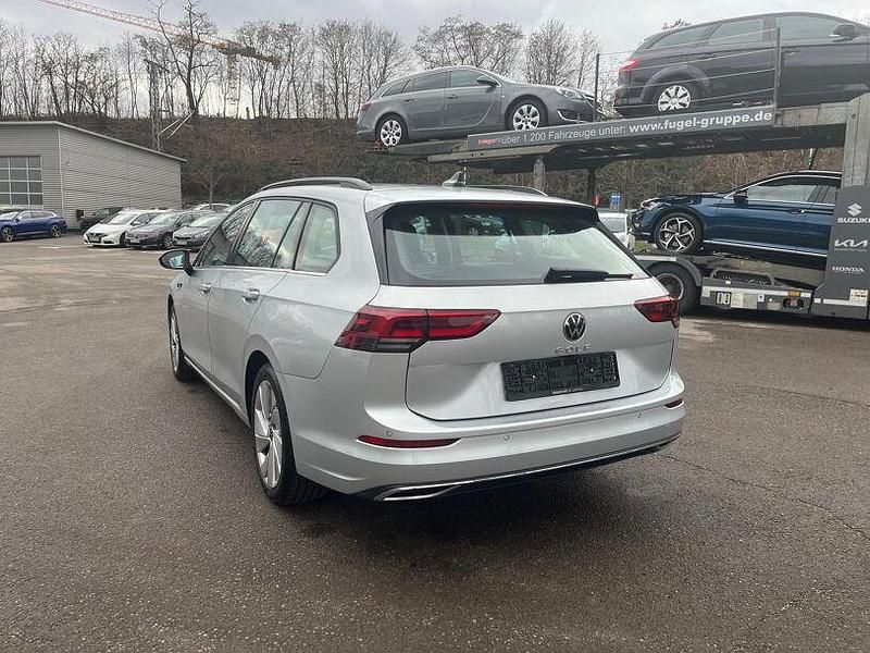 Gebraucht VW Golf VII Style 150 PS (110 kW) 2021 Reflexsilber metallic Kleinwagen