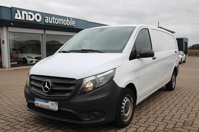 Weiß Gebraucht 2020 Mercedes Vito Van / Kleinbus | 18.900 € (Superpreis) - Bild 1/4