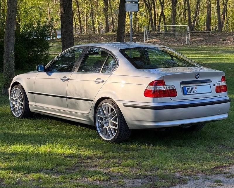 Silber Gebraucht 2002 BMW 320 Limousine | 3.999 € (Fairer Preis) - Bild 1/4