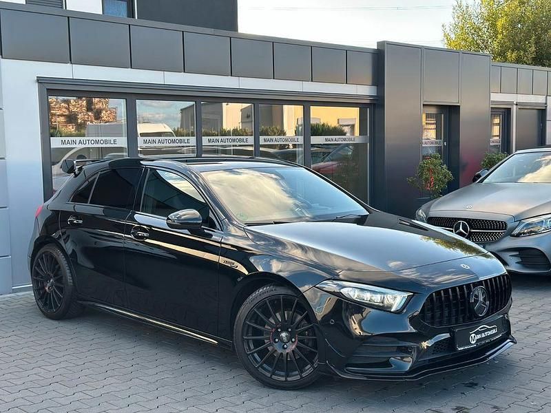 Schwarz Gebraucht 2019 Mercedes A200 AMG Limousine | 22.890 € (Fairer Preis) - Bild 1/4