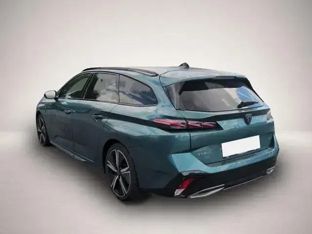 Gebraucht Peugeot 308 SW GT 131 PS (96 kW) 2023 Manufacturer Kombi