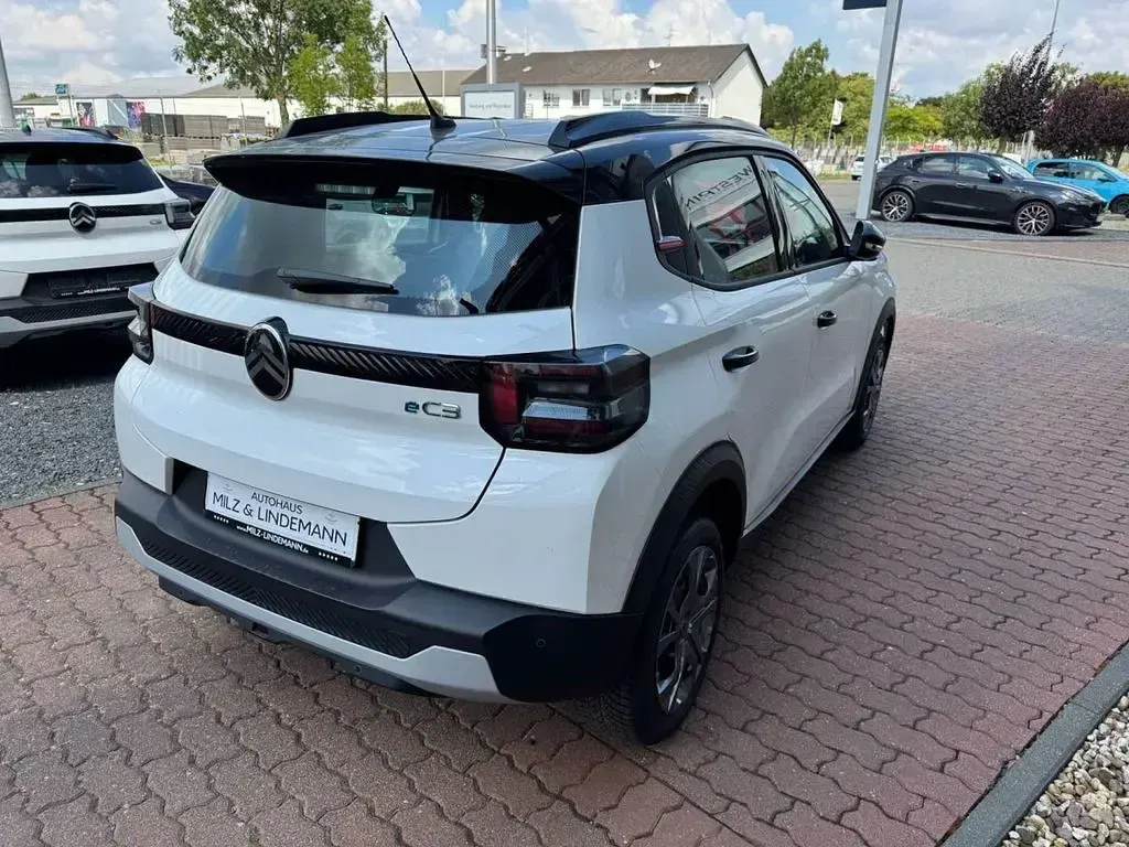 Gebraucht Citroën e-C3 83 kW (113 PS) 2025 Weiß Van