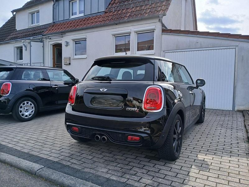 Gebraucht Mini Cooper S Chili 192 PS (141 kW) 2018 Schwarz Kleinwagen