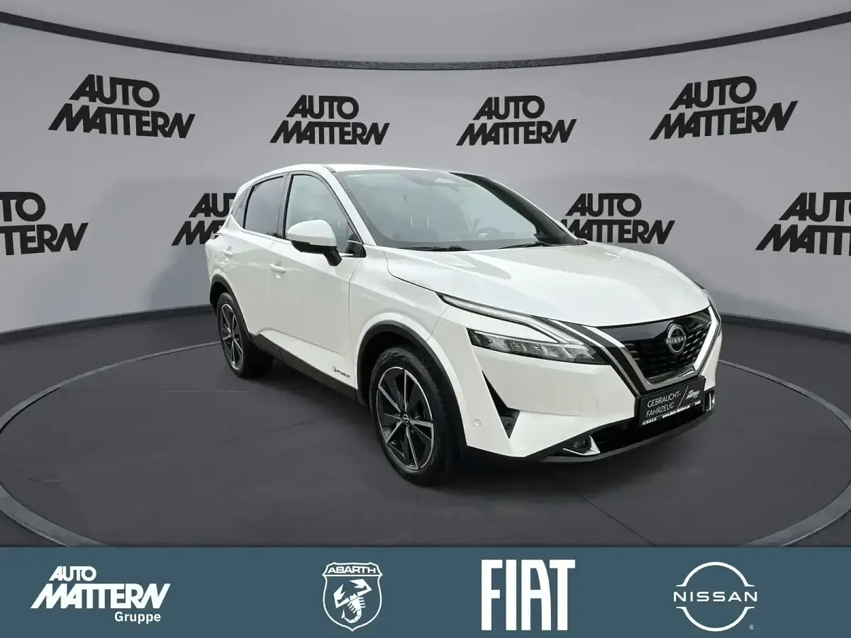 Gebraucht Nissan Qashqai Tekna 158 PS (116 kW) 2023 Weiß SUV