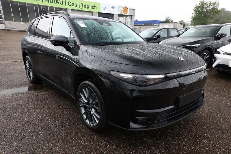 Neu Leapmotor C10 215 PS (158 kW) 2025 Metallic black SUV