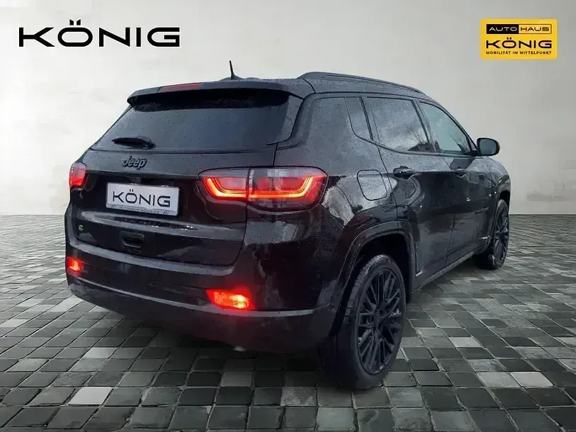 Gebraucht Jeep Compass Altitude 131 PS (96 kW) 2023 Schwarz SUV
