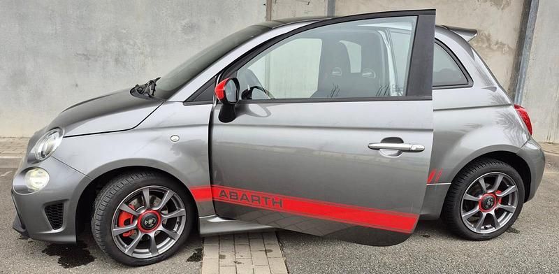 Gebraucht Fiat 500 Abarth 145 PS (106 kW) 2018 Grau Kleinwagen