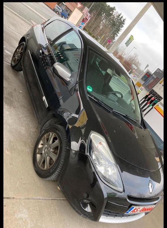 Schwarz Gebraucht 2011 Renault Clio II Kleinwagen | 2.200 € - Bild 1/4