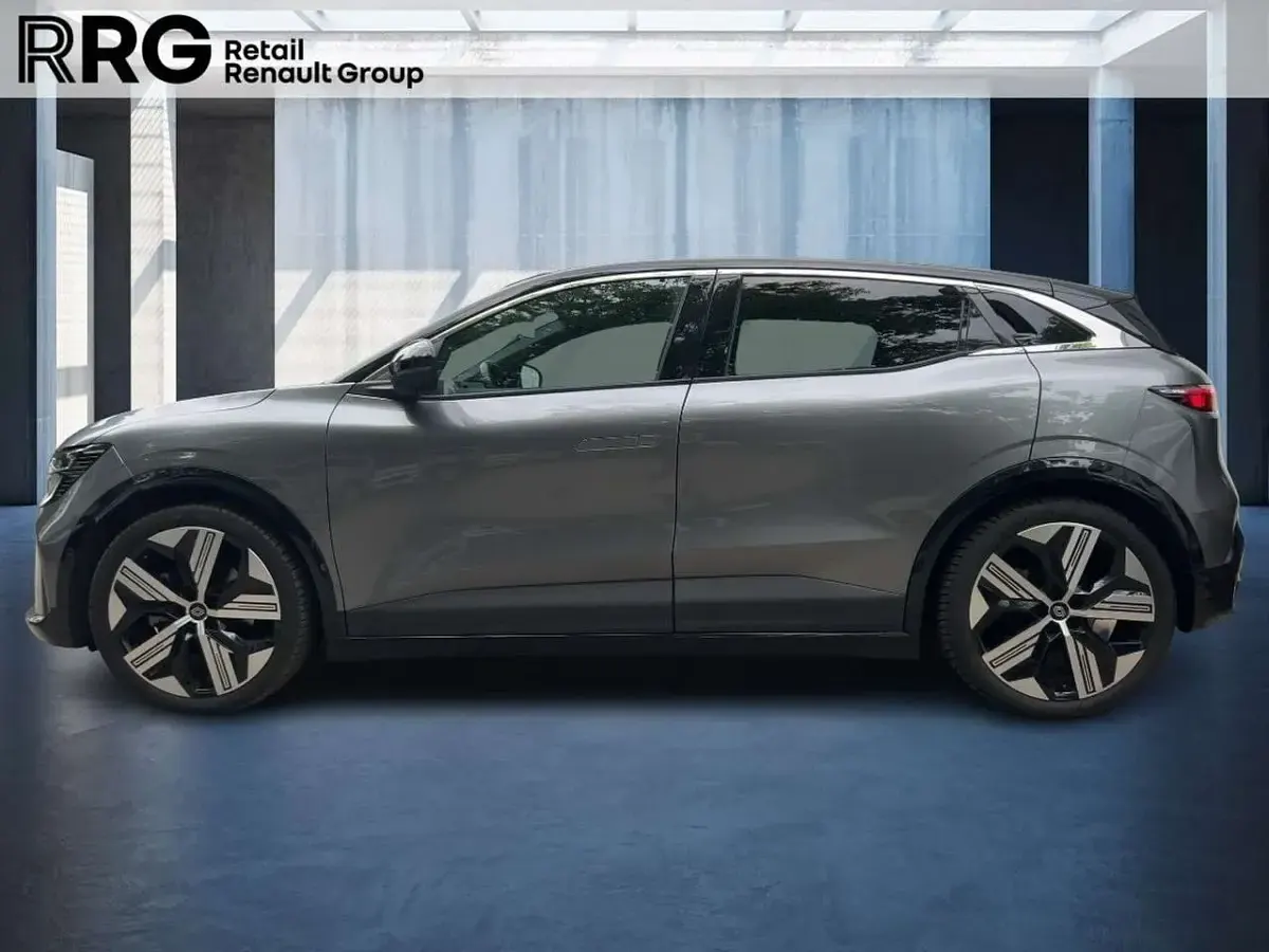 Gebraucht Renault Megane E-Tech Iconic 160 kW (218 PS) 2023 Grau kqg + schwarz gne Limousine