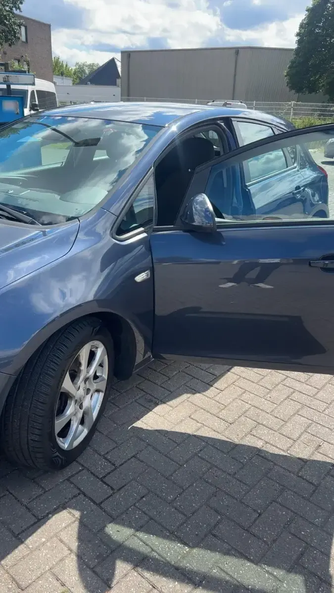 Gebraucht Opel Astra 180 PS (132 kW) 2010 Blau Kleinwagen