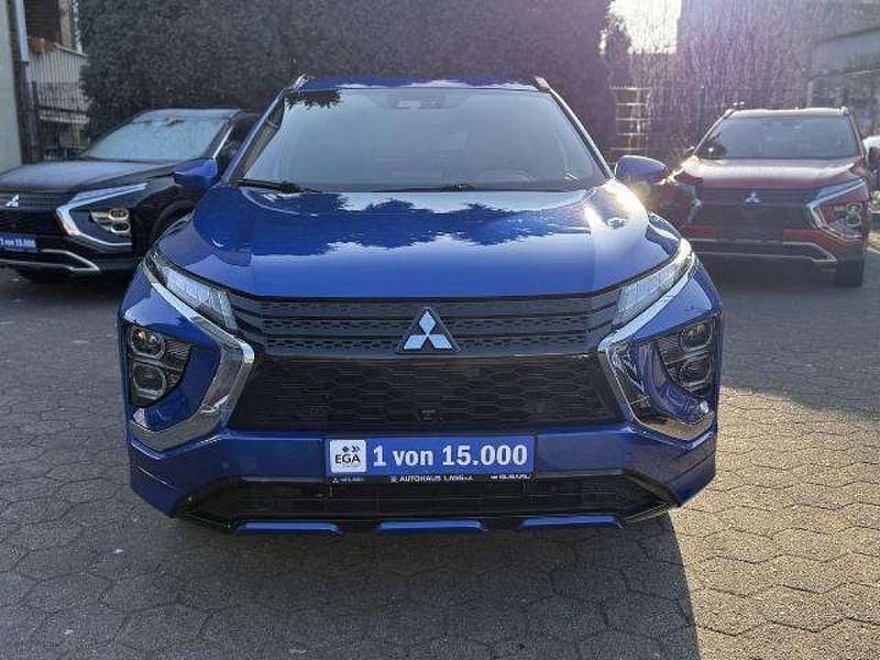 Gebraucht Mitsubishi Eclipse Cross Plus 188 PS (138 kW) 2022 Laserblau (metallic) SUV