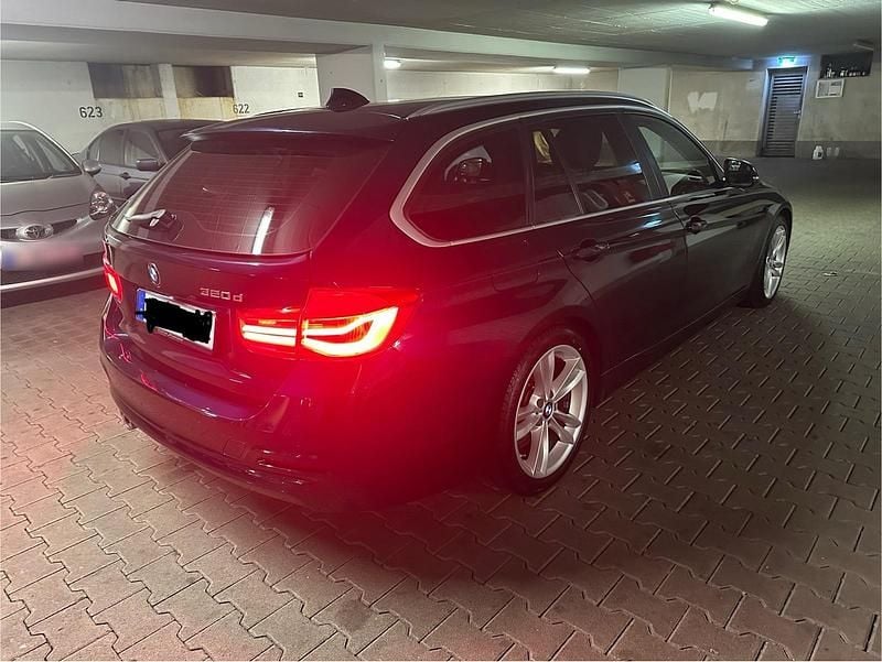 Gebraucht BMW 320 M Sport 190 PS (139 kW) 2017 Blau Kombi