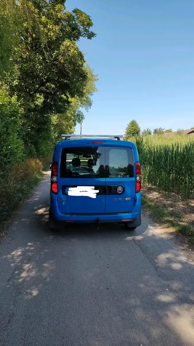 Gebraucht Fiat Doblò 135 PS (99 kW) 2013 Blau Van / Kleinbus