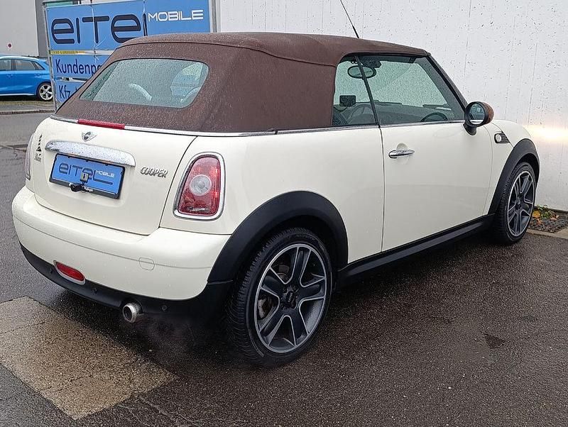 Gebraucht Mini Cooper Cabriolet 122 PS (89 kW) 2010 Weiß (pepper (old english) white) Cabrio