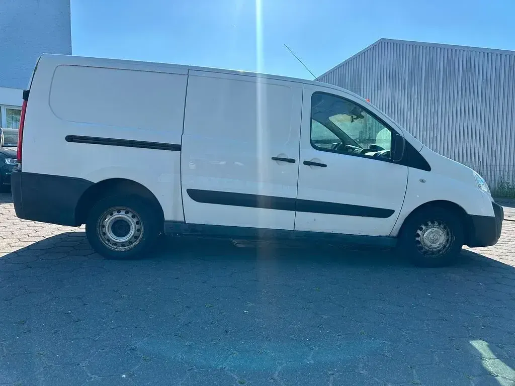 Gebraucht Peugeot Expert 128 PS (94 kW) 2014 Weiß Van