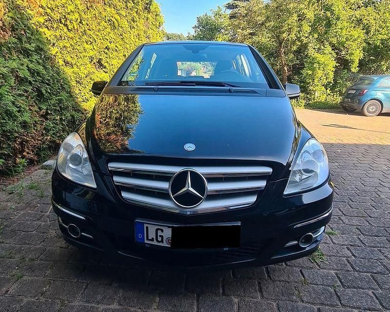 Gebraucht Mercedes B180 Sport Edition 109 PS (80 kW) 2010 Schwarz Van / Kleinbus