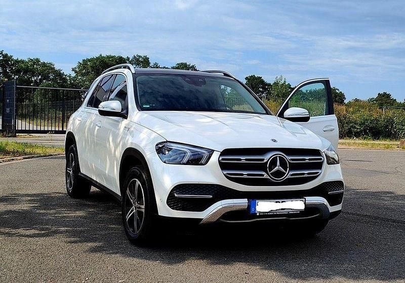 Gebraucht Mercedes GLE300 AMG 272 PS (200 kW) 2023 Weiß SUV
