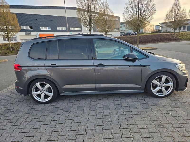 Gebraucht VW Touran Highline 190 PS (139 kW) 2015 Grau Van / Kleinbus