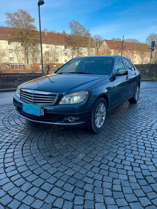 Grau Gebraucht 2008 Mercedes C220 Limousine | 4.250 € (Guter Preis) - Bild 1/4