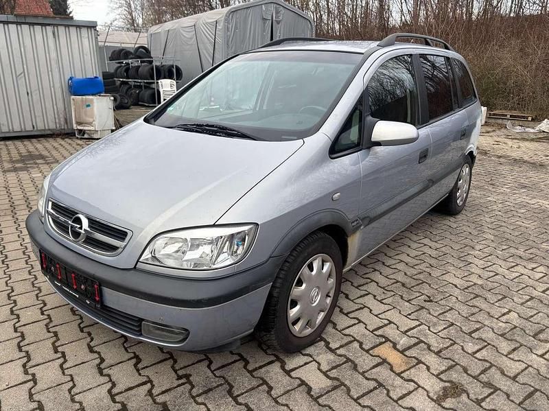 Gebraucht Opel Zafira Elegance 116 PS (85 kW) 2000 Silber Van / Kleinbus