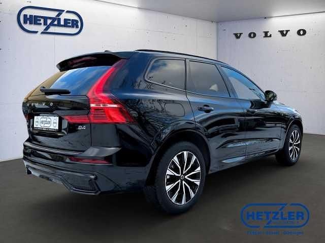 Gebraucht Volvo XC60 Plus 197 PS (144 kW) 2023 Black stone, solid / solid SUV