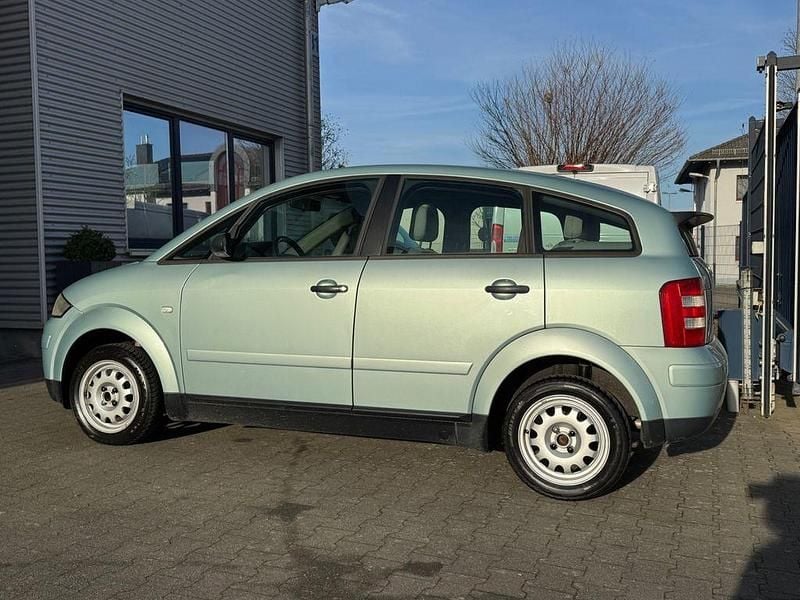 Gebraucht Audi A2 61 PS (44 kW) 2001 Grün Kleinwagen