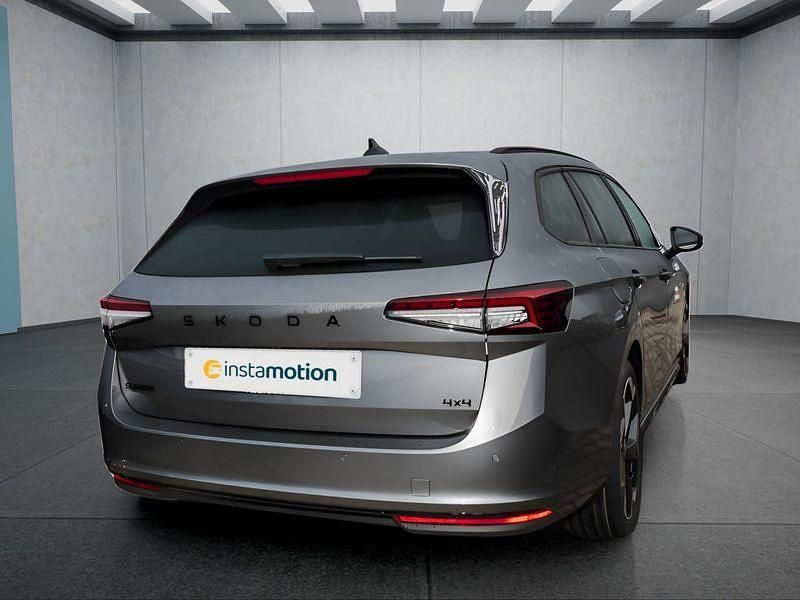 Neu Skoda Superb 193 PS (141 kW) 2025 Grau Kombi
