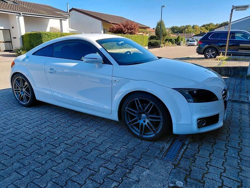 Weiß Gebraucht 2012 Audi TTS S-Line Coupé | 13.300 € - Bild 1/4