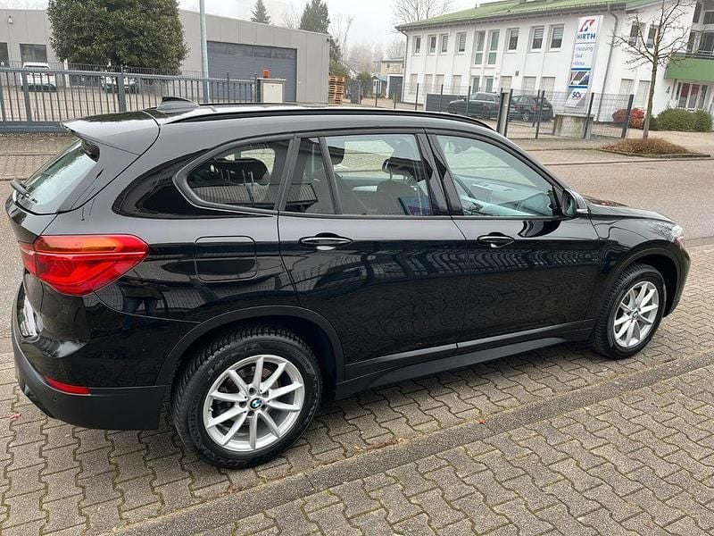 Gebraucht BMW X1 Advantage 140 PS (102 kW) 2020 Schwarz SUV