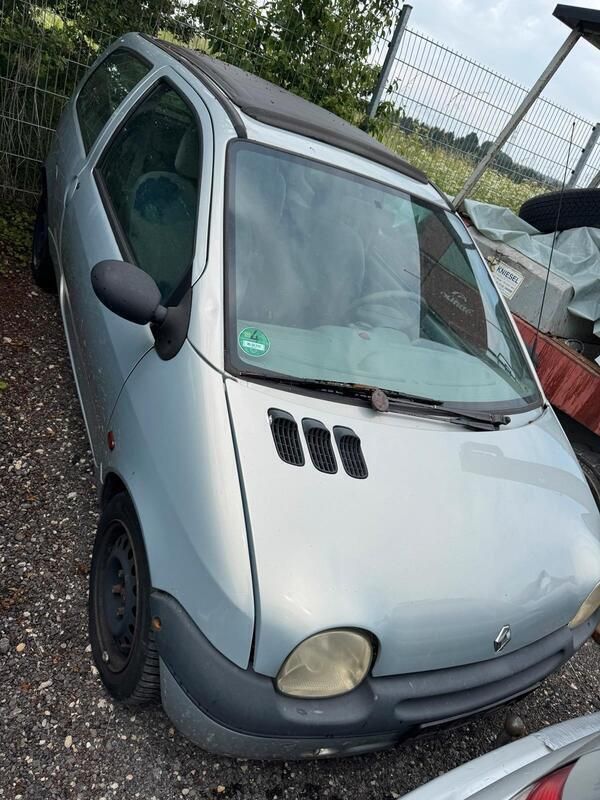 Grau Gebraucht 2002 Renault Twingo Kleinwagen | 250 € (Superpreis) - Bild 1/4