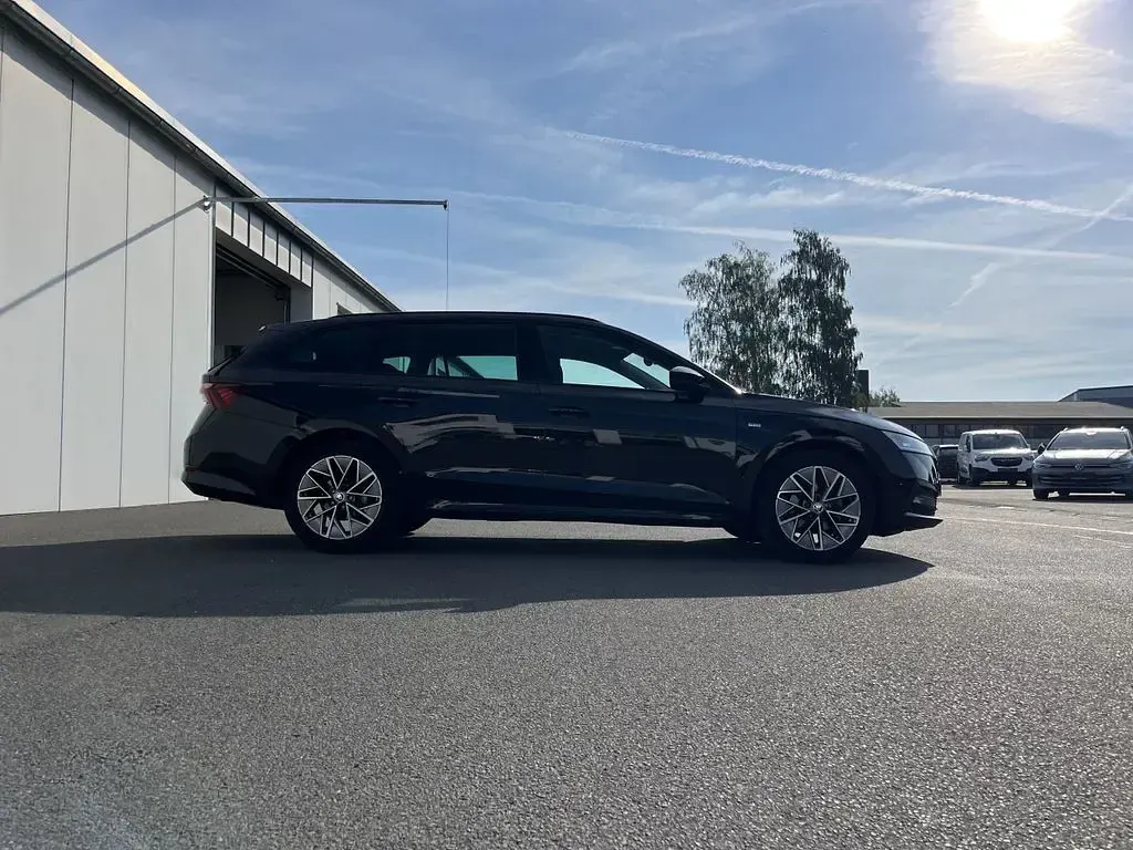 Gebraucht Skoda Octavia 150 PS (110 kW) 2023 Schwarz Kombi