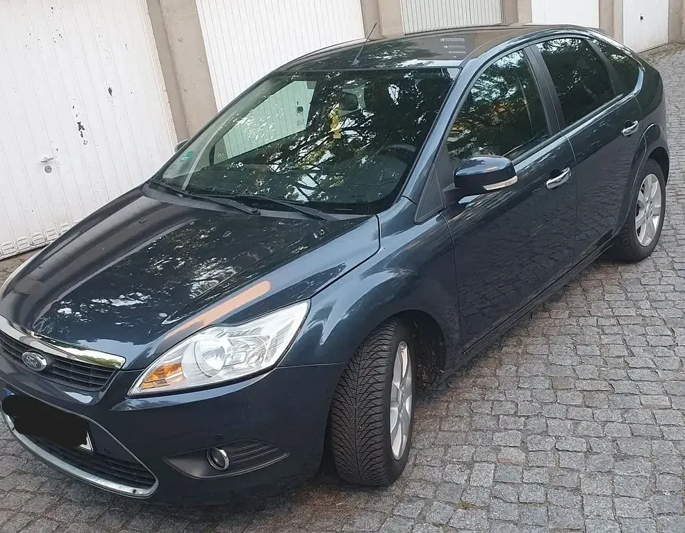 Gebraucht Ford Focus Style 101 PS (74 kW) 2008 Grau Limousine