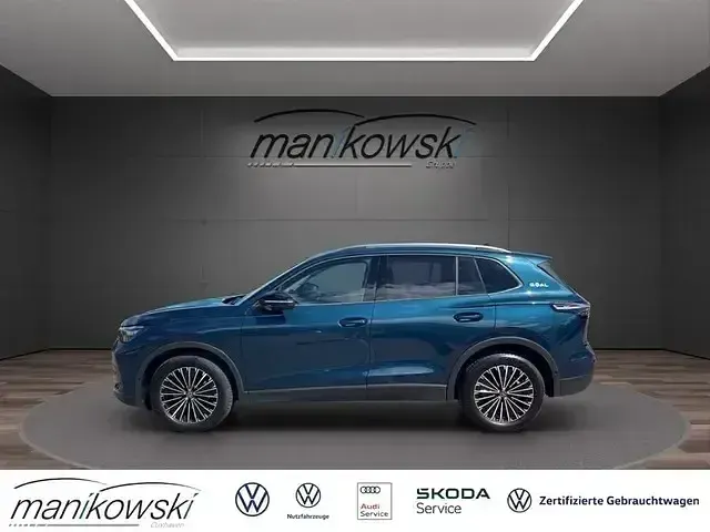 Gebraucht VW Tiguan Goal 150 PS (110 kW) 2025 Nightshade blue metallic SUV