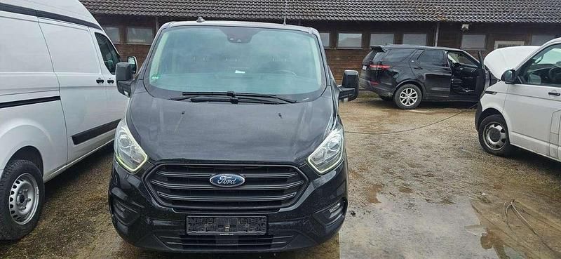 Gebraucht Ford Transit Custom Trend 131 PS (96 kW) 2020 Agate black Van / Kleinbus
