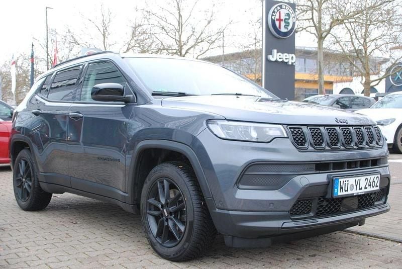 Occasion Jeep Compass Night Eagle 131 ch (96 kW) 2022 Gris SUV