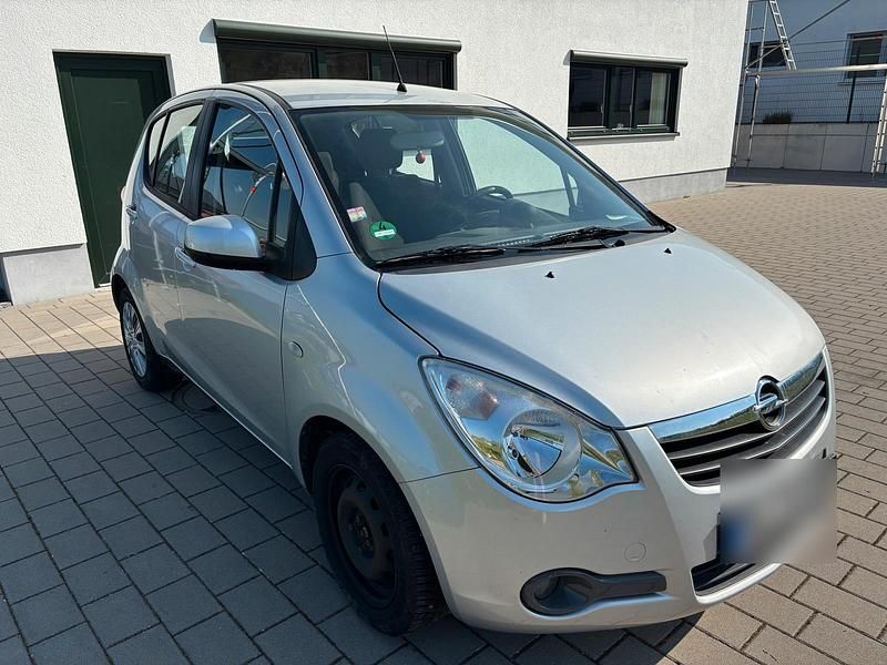 Usata Opel Agila 65 CV (47 kW) 2008 Argento Utilitaria
